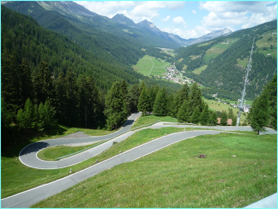 Abfahrt Umbrail.jpg